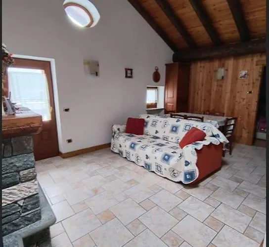 The - Sei Posti Letto Con Bellissimo Panorama Daire Champoluc